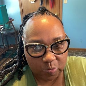 Meet your Posher, Fernanda